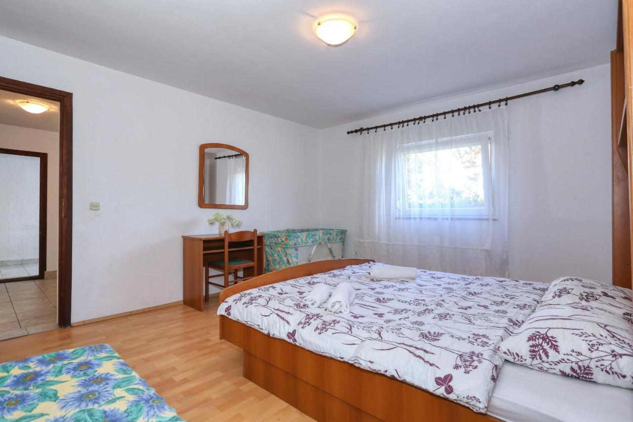 Apartment Ante *