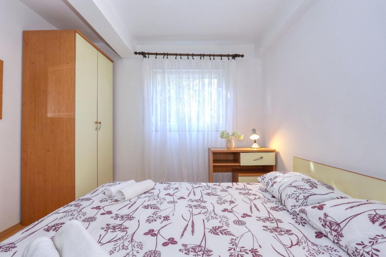 Apartment Ante