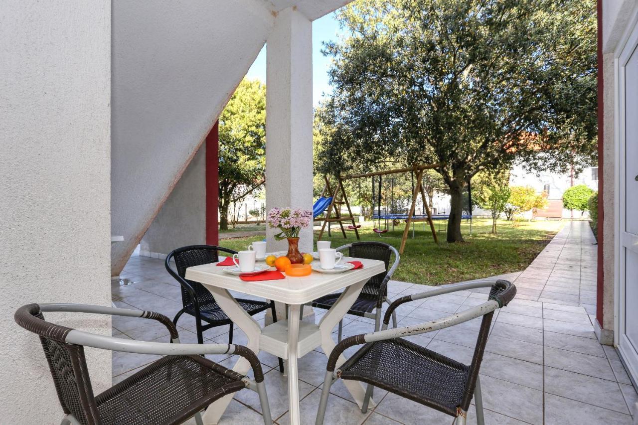 Ante Apartment *