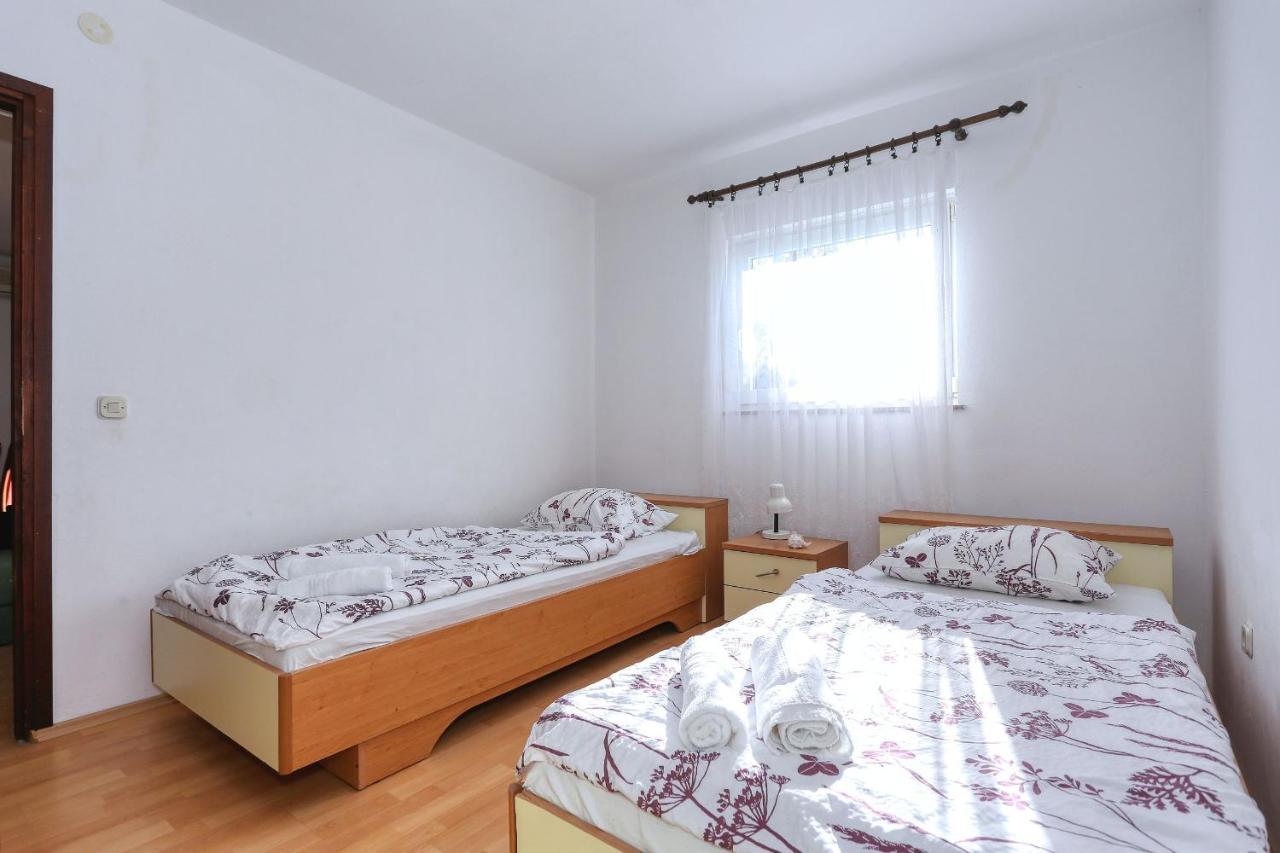 Ante Apartment