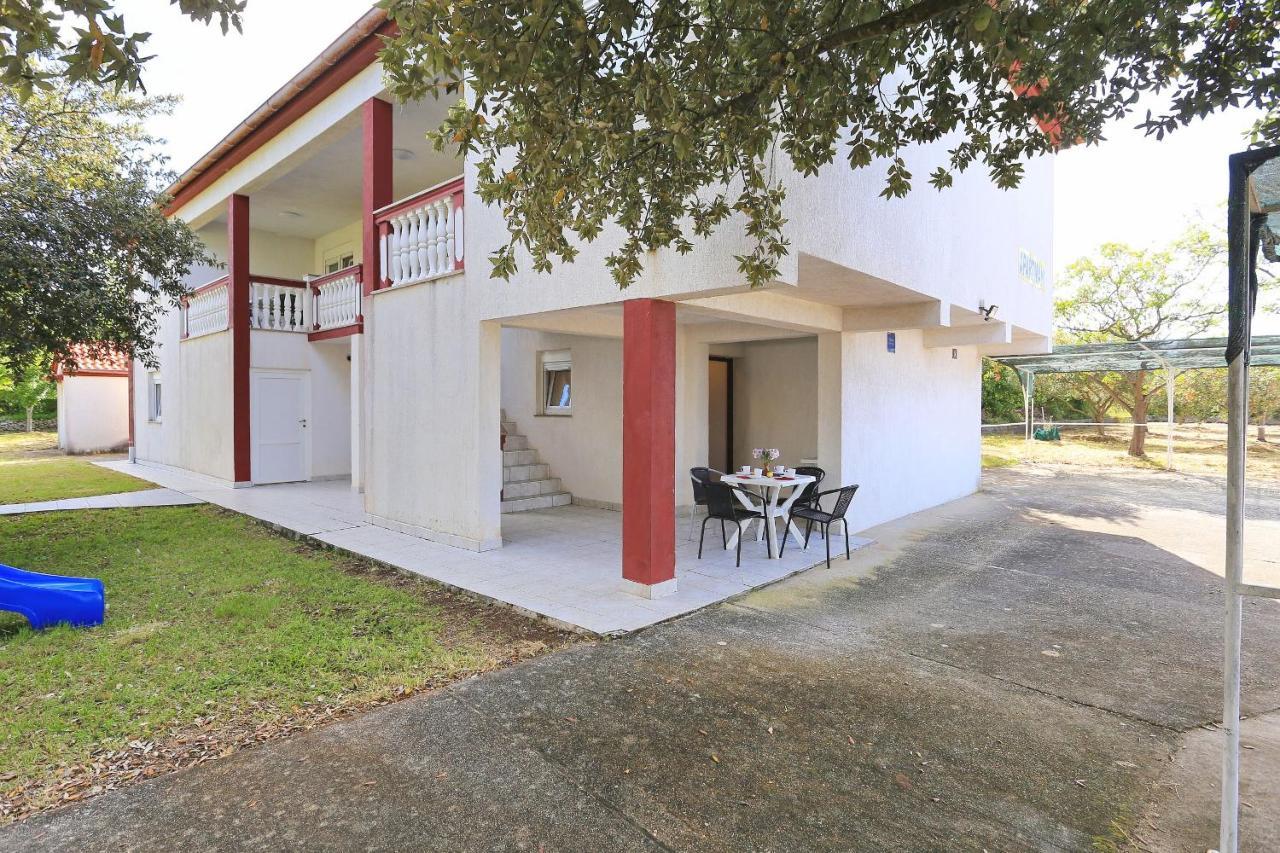 Apartment Ante