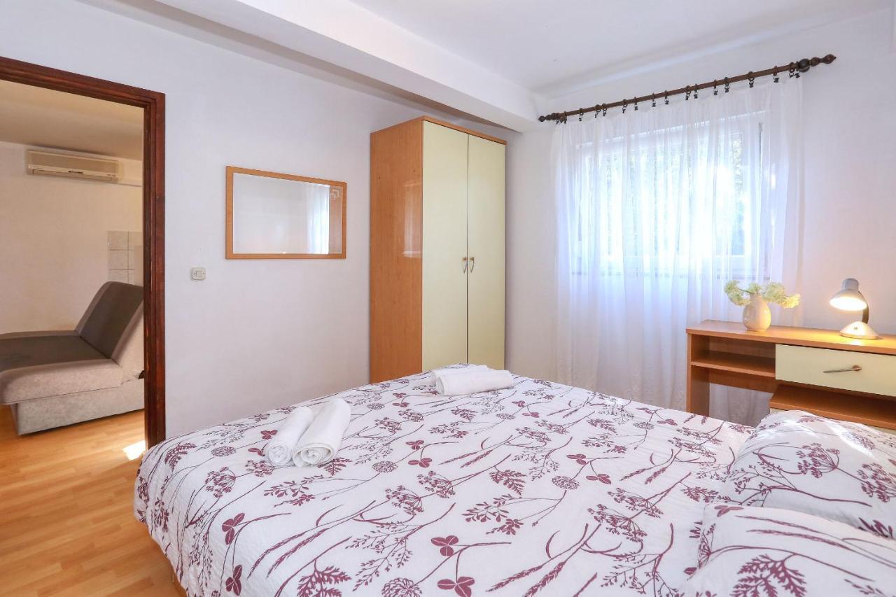 Apartment Ante *