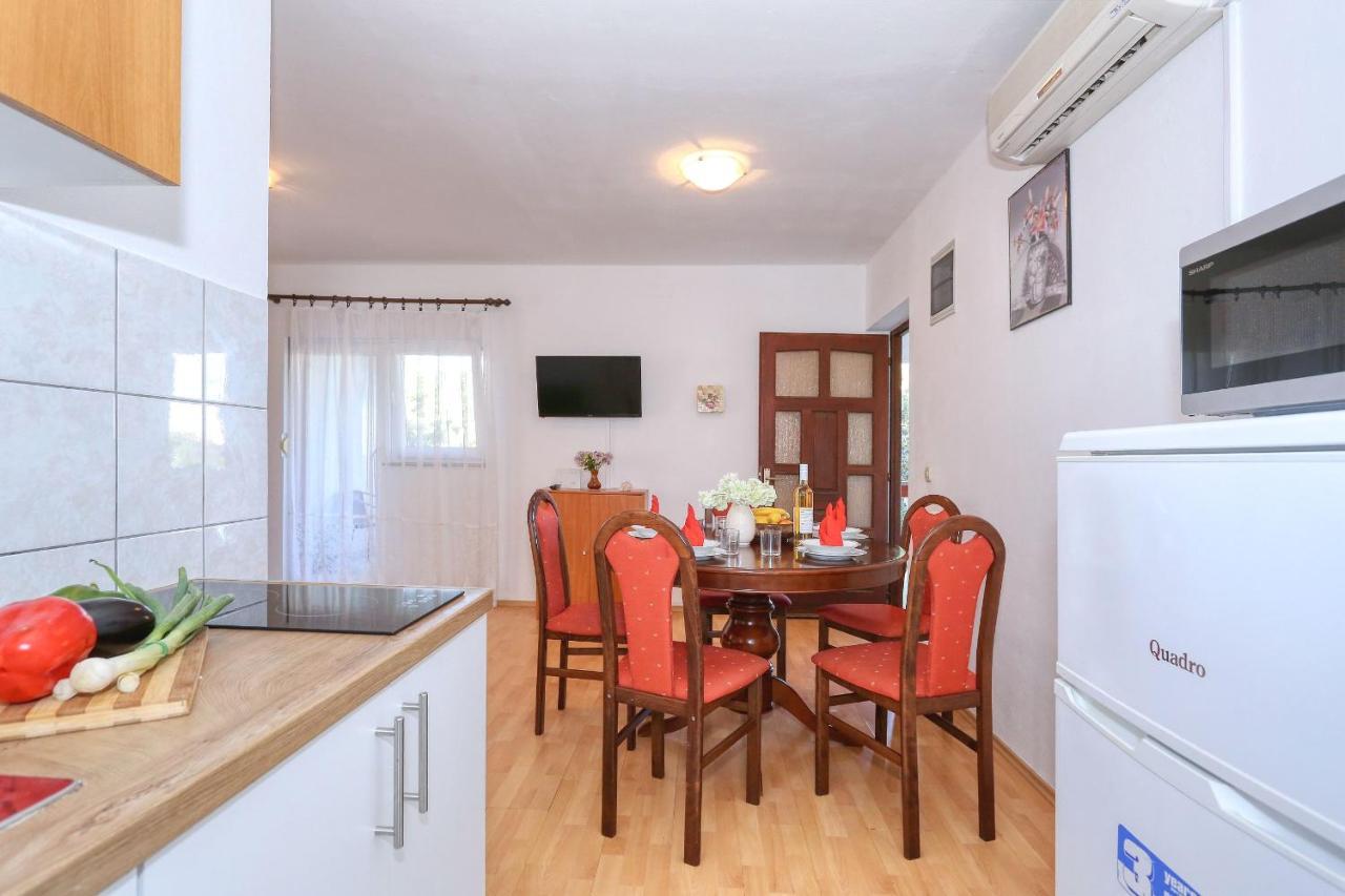 Apartment Ante