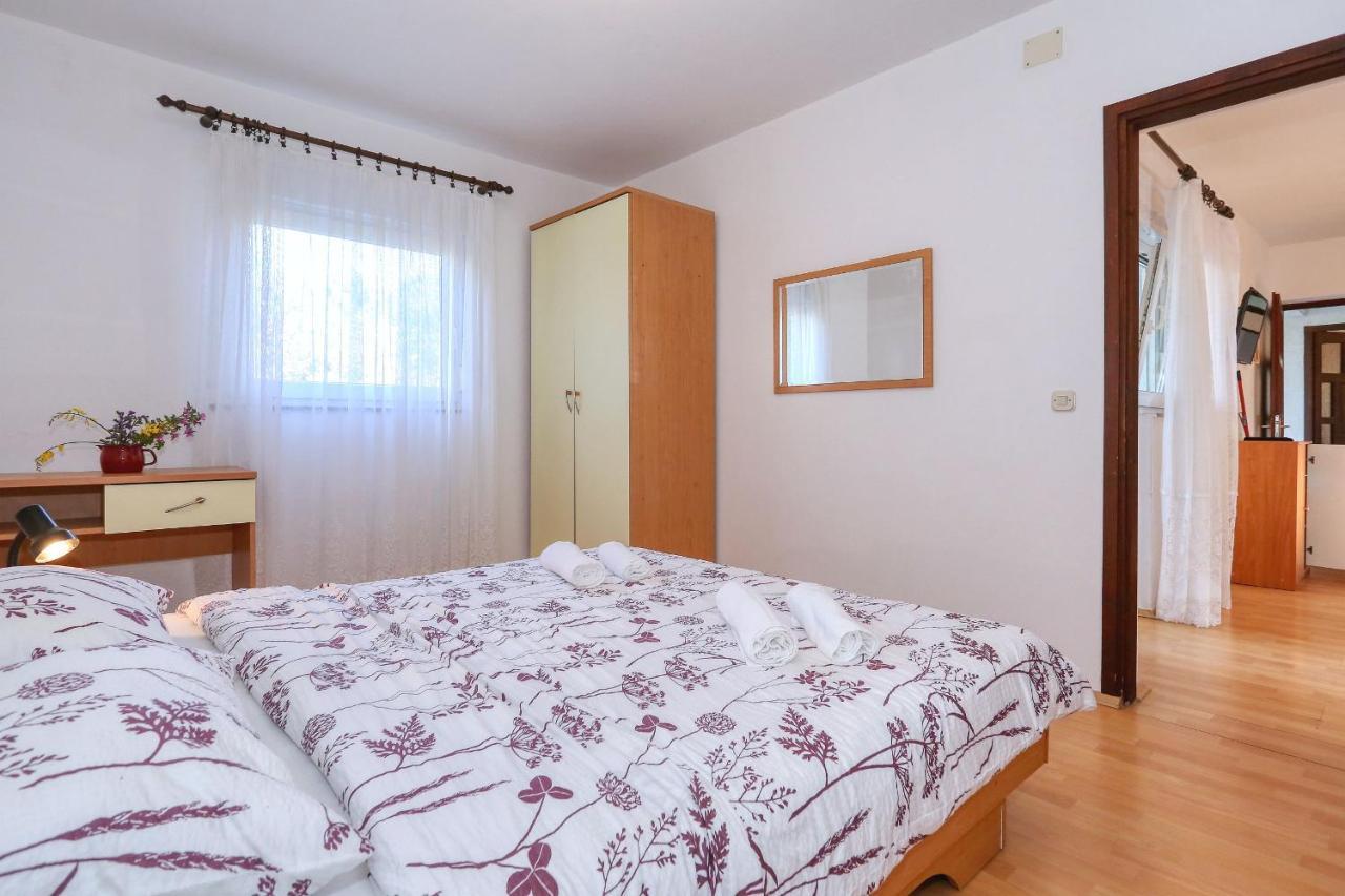Apartment Ante *
